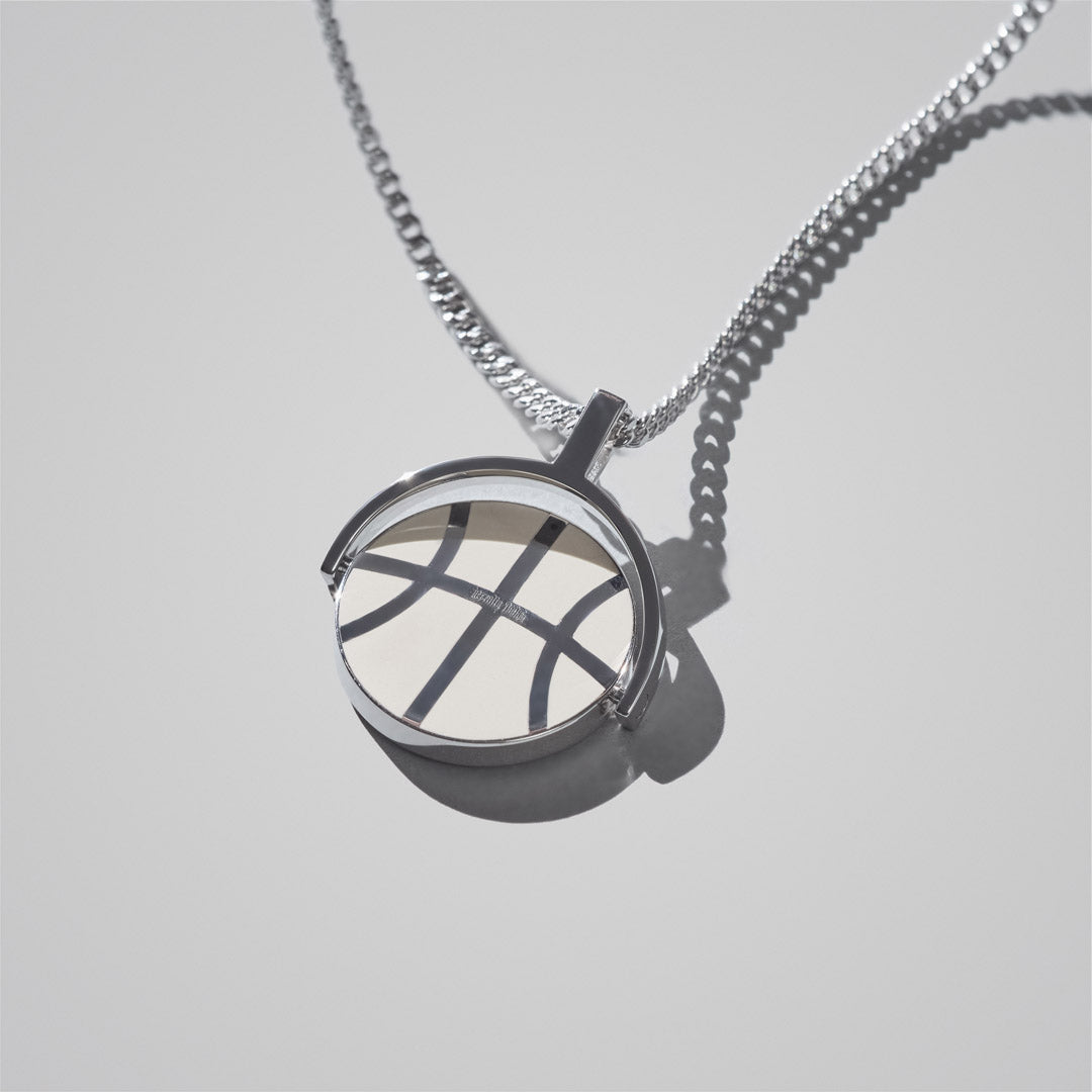 Outlets sterling silver Reversible Hemsa pendant